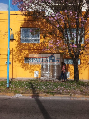 Venta Duplex 3 Ambientes En El Centro De Escobar