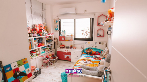 Venta De Departamento De 4 Ambientes Con Terraza Y Cochera