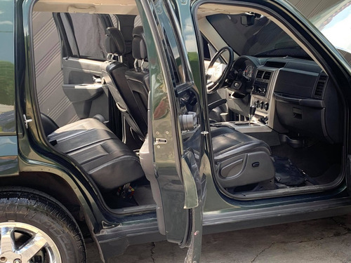 Imagen 7 de 15 de Jeep Liberty Limited