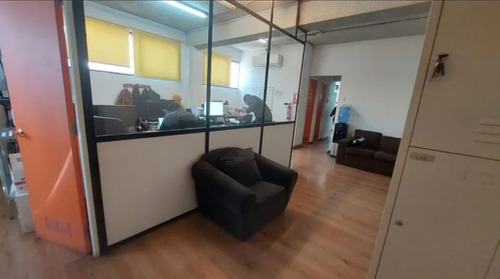 Arriendo Bodega De 984m2 C/oficina En Indepndencia