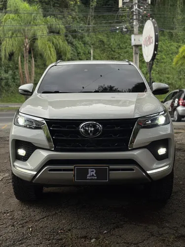Toyota Fortuner Srv Diesel 4x2 Blindada
