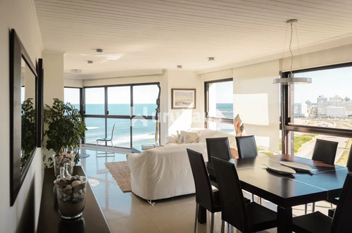 Alquiler Apartamento Tres Dormitorios Punta Del Este Playa Brava Edificio Torre Cristal