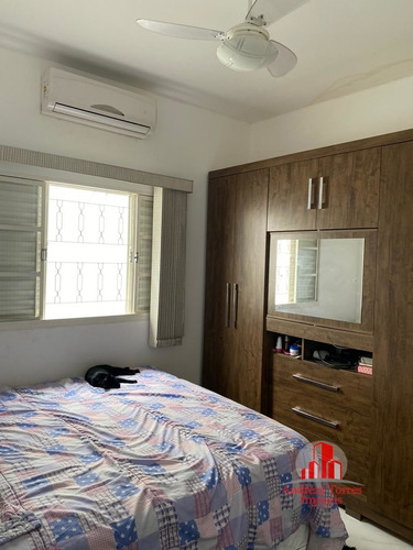 Casa Padrão À Venda Em Taubaté/sp - 995