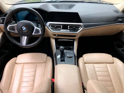 BMW Serie 3 2.0 330ia Sport Line At