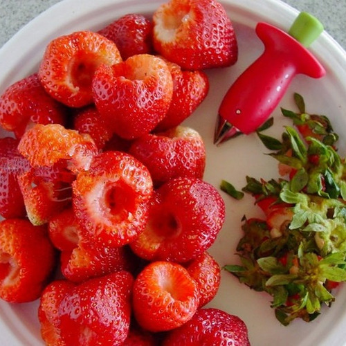 Cortadora De Fresas, Utensilio For Cortar Y Limpiar Frutas