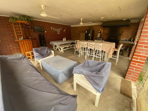 Se Vende Casa En La Parcela 9 , Nogales Comuna De Machalí