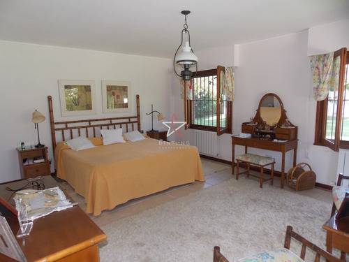 Excelente Casa En El Corazón De San Rafael !!!!- Ref: 1017