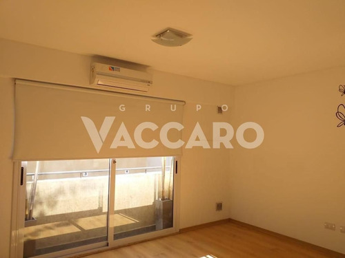 Imagen 3 de 8 de Departamento - Moron