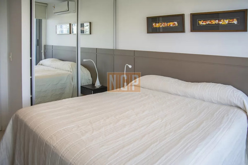 Apartamento En Venta En Torre Esmeralda De 3 Dormitorios , En Punta Del Este
