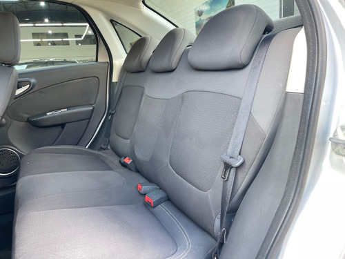 Fiat Grand Siena 1.4 MPI ATTRACTIVE 8V FLEX 4P MANUAL