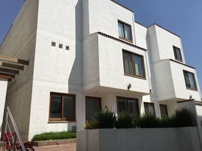 Imagen 1 de 19 de Casa En Condominio Nueva En Renta, Carrizal / Lomas Quebrada