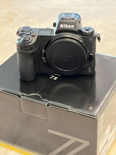 Imagen 1 de 2 de Nikon Z 7ii Mirrorless Digital Camera