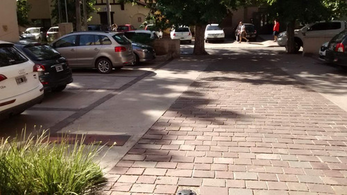 Cerro Venta Oficina Con Una Cochera A Metros Mujer Urbana