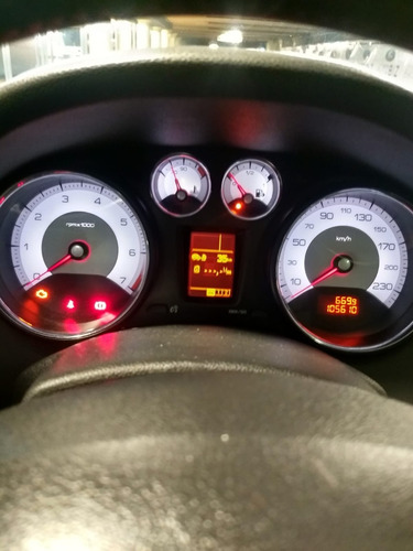 Peugeot 308 Allure 1.6n Nav Año 2014