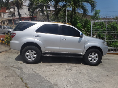 Imagen 8 de 15 de Toyota Fortuner Automatica 4x4
