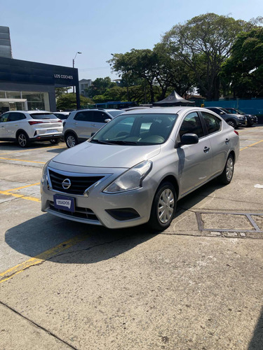 Nissan Versa 1.6 Sense