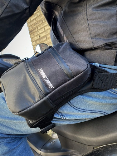 Imagen 8 de 9 de Muslera Riñonera Moto Fourstroke Speed Leg Bag 3 Litros Um