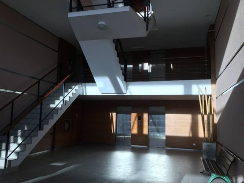 Imagen 2 de 10 de Monoambiente En Venta Con Vista Al Yacht Nordelta Apto Credito. Vende Ya!
