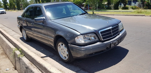 Imagen 2 de 7 de Mercedes-benz 220 Elegance