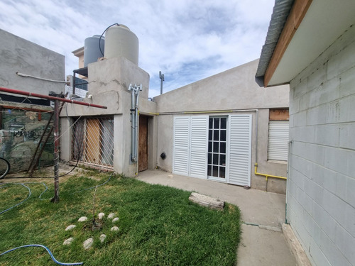 (mf001) Comodoro Rivadavia (b° Pueyrredón) Casa De 250mtrs2