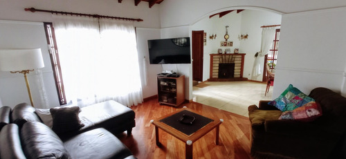 Imagen 2 de 14 de Venta De Casa-ph En Ramos Mejía - Se Escuchan Ofertas