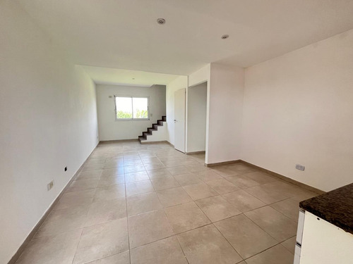 Duplex Venta- Belen De Escobar