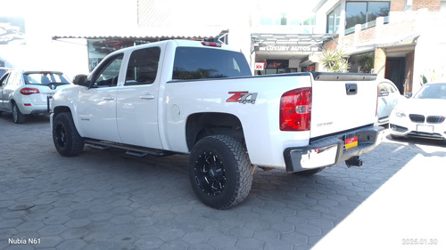 Chevrolet Cheyenne 5.3 2500 Crew Cab Lt 4x4 Mt