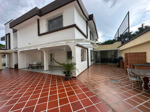 211440 Venta Exclusiva Casa En Urb. Prebo 2, 482m², Calle Cerrada Solo Clientes