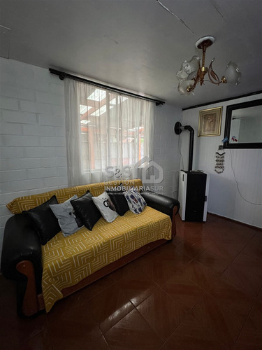Casa En Venta De 2 Dorm. En Padre Las Casas