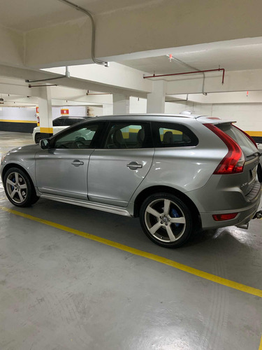 Volvo XC60 2.0 T5 R-design 5p