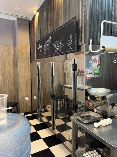 Imagen 5 de 8 de Carniceria Fondo De Comercio
