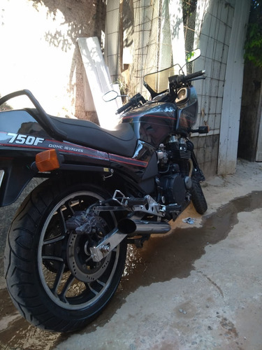 Moto Cbx 750 Vendo/troco (na Troca Altera O Valor)