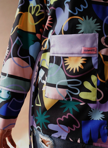 Imagen 4 de 9 de Camisa Con Estampado Y Textil Tecnológico Camisea Manifesto
