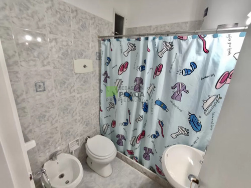 Venta Con Renta Incluída