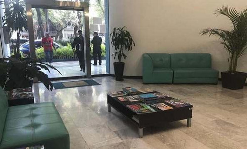 Imagen 3 de 7 de Edificio Comercial - Roma