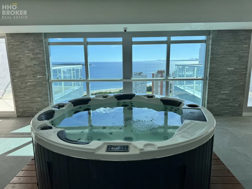 Departamento En Venta. Punta Del Este. Playa Mansa.
