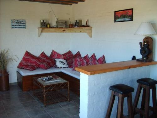 Imagen 2 de 9 de Punta Negra / Piriapolis - Linda Casa A Pasos Del Mar