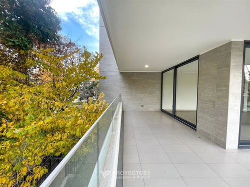 Departamento En Venta De 4 Dorm. En Lo Barnechea