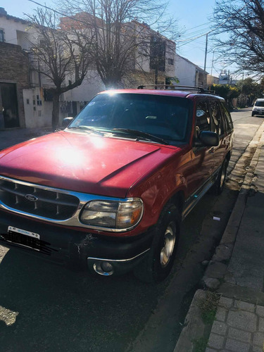 Imagen 1 de 15 de Ford Explorer 4.0 Xlt 4x2 2001