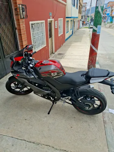 Yamaha R15 V3