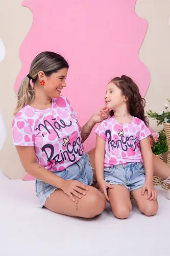 Kit 2 peças - Camisetas Tal Mãe Tal Filha(o) - Barbie Mom e Barbie Girl