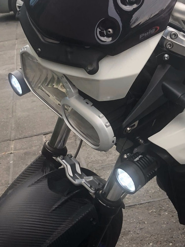 Imagen 3 de 10 de Kit Faros Led Sercomoto Sm6122 Premium Para Moto R1200gs Bmw Ktm Yamaha Honda