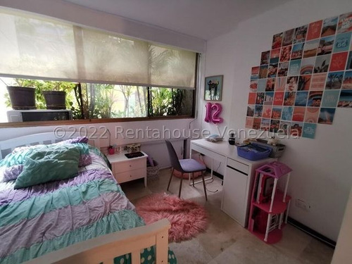 Imagen 15 de 22 de Mls. #22-22192 Hermoso Apartamento,espacioso, Con Claridad Natural Que Hace Sentir Un Hogar Cálido Y De Confort , Pisos De Mármol , Cocina Actualizada. Afm.