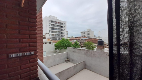 Departamento Con Cochera En Alquiler | 1 Dormitorio | Balcon