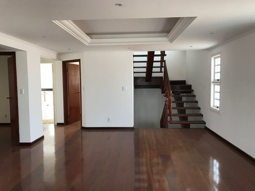 Imagem 9 de 14 de Casa Nova Em Estilo Normando / Piracaia Ca-508