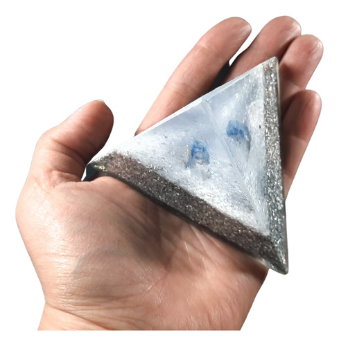 Orgonita Pirámide Tetraédrica Con Cuarzo Y Cianita Azul