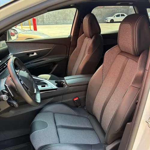 Peugeot 3008 1.6T Allure Pack At