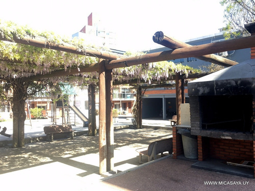 Imagen 19 de 23 de Venta, Apartamento, La Blanqueada, 3 Dormitorios, Luminoso, Amplio, Seguro, En Complejo Cerrado Con Piscina, Parrillero, Juegos Infantiles Areas Con Jardin,