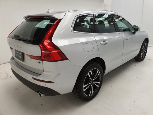 Volvo New Xc60 T5 Momentum Aut 4x4 2021 Jnt724