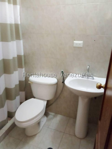 Apartamento En Venta En Colinas De La Tahona De 92 Mtrs2 Pd
